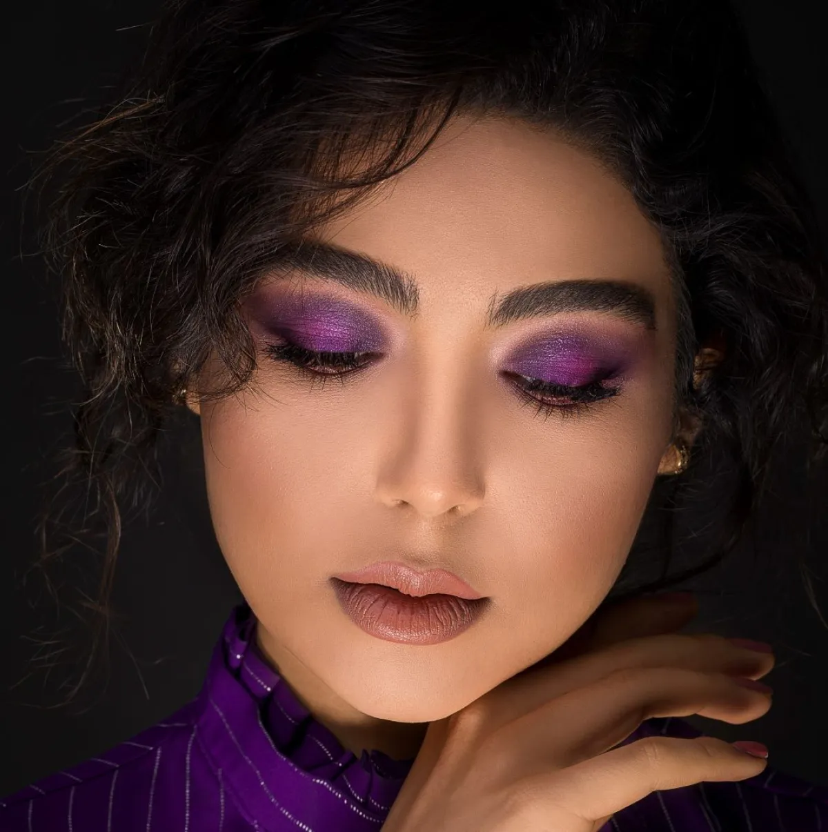 مكياج بنفسجي لصيف 2023