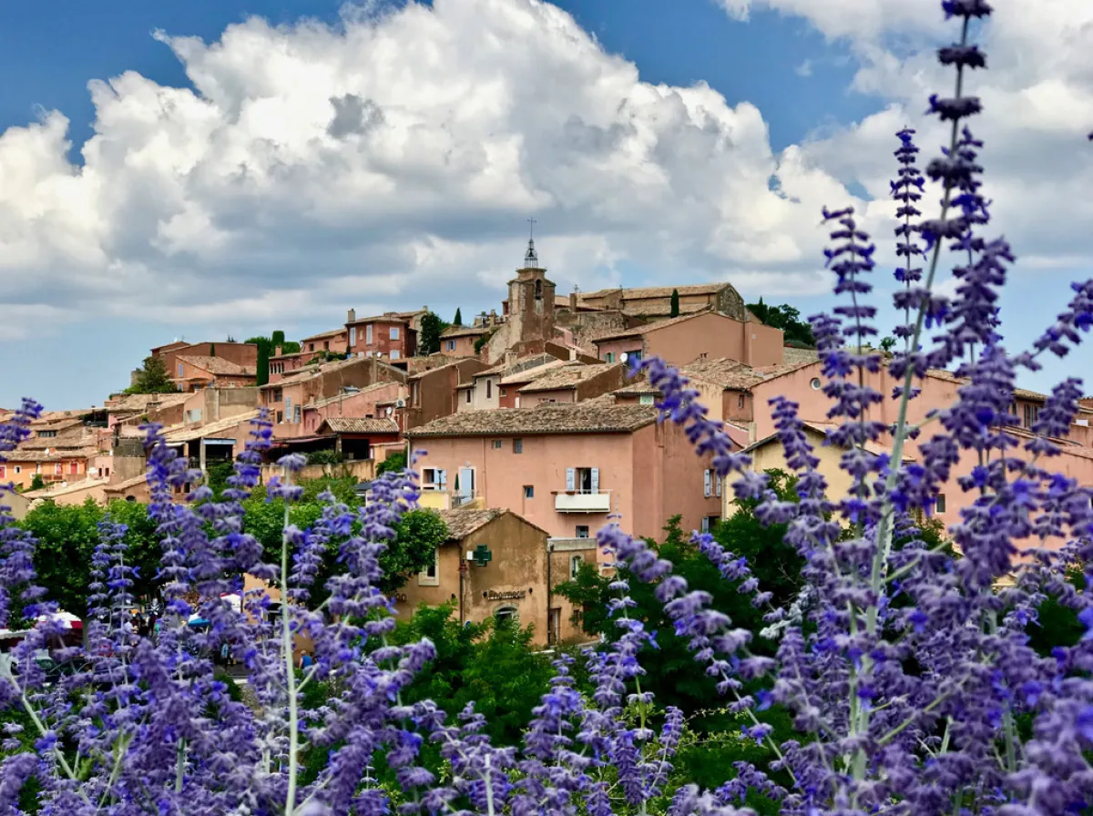 قرية «روسيون»