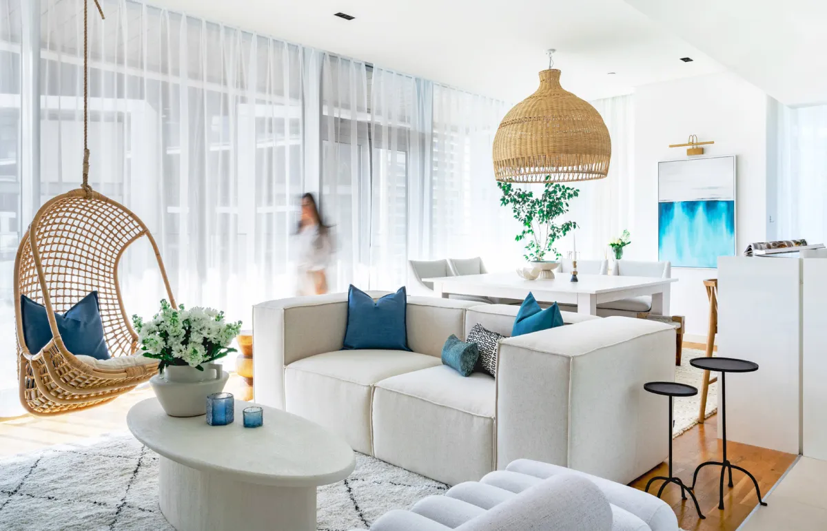 منزل العطلات المجاور للبحر أسلوب الديكور وعناصره وألوانه