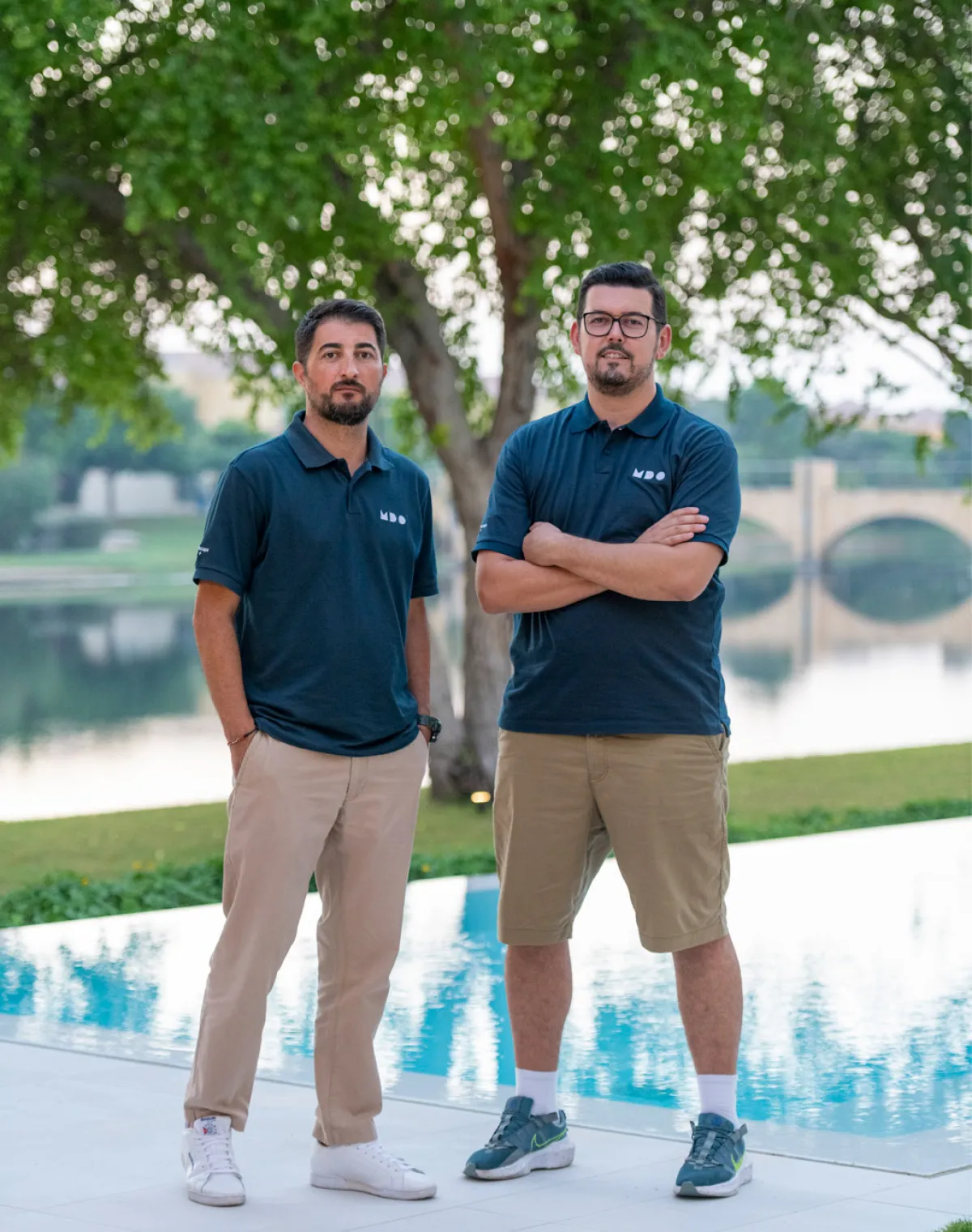 من اليمين أحمد معتوق وأفيلا أوربانو