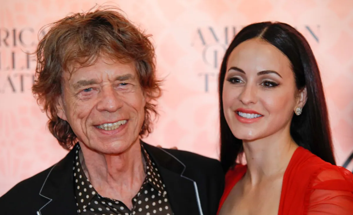 ميك جاغر وميلاني هامريك (Mick Jagger and Melanie Hamrick). مصدر الصورة:  KENA BETANCUR / AFP
