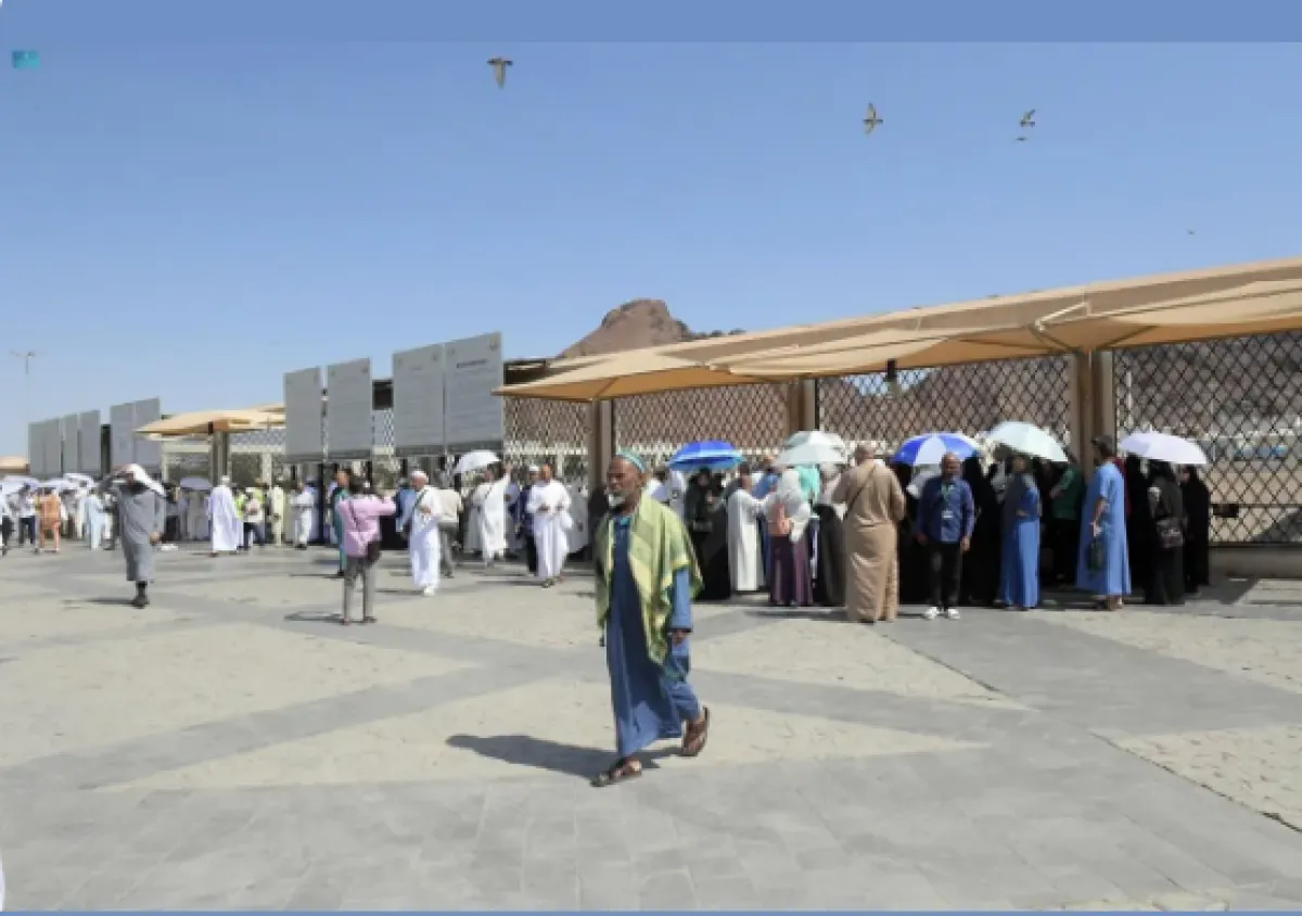 ضيوف برنامج خادم الحرمين الشريفين للحج يزورون الجوامع والمعالم التاريخية بالمدينة المنورة. الصورة من was