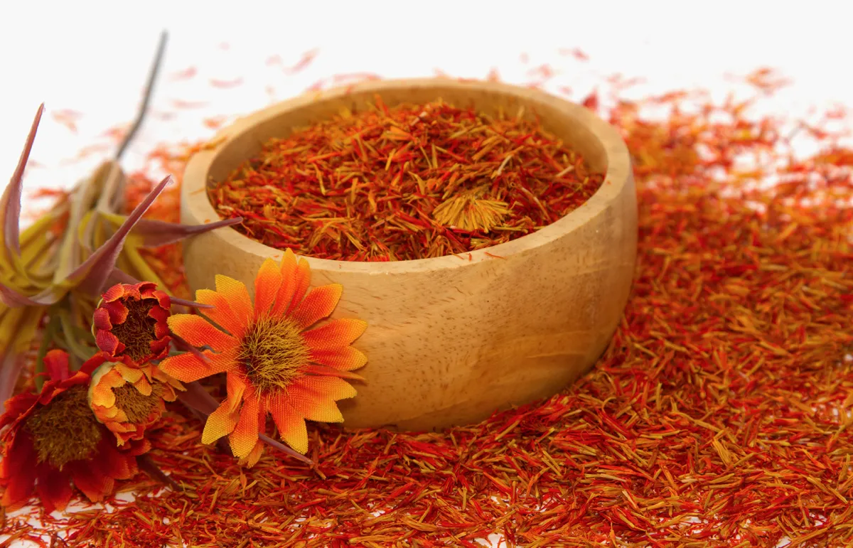 فوائد العصفر النفسية (المصدر: Shutterstock)