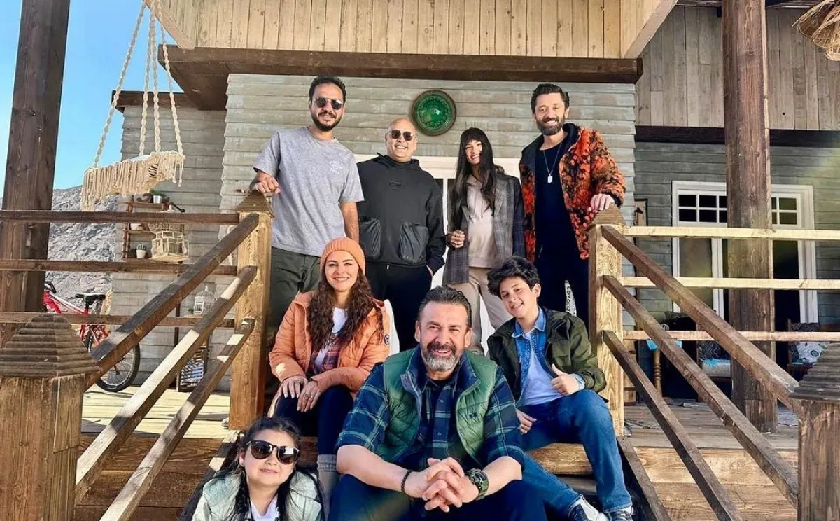 أبطال فيلم بيت الروبي - الصورة من صفحة كريم عبد العزيز على إنستغرام