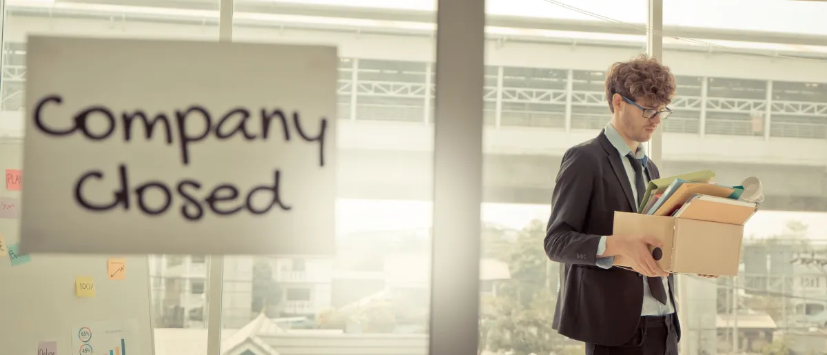 حسب الفصل السابع في النظام العالمي، تفلس الشركة وتخضع للتصفية 