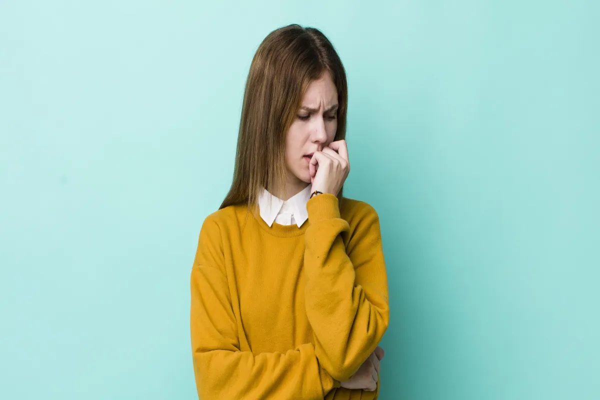 إذا استمر قلق الانفصال حتى مرحلة البلوغ فسيتم تشخيصكِ باضطراب قلق الانفصال عند البالغين (المصدر: Freepik)