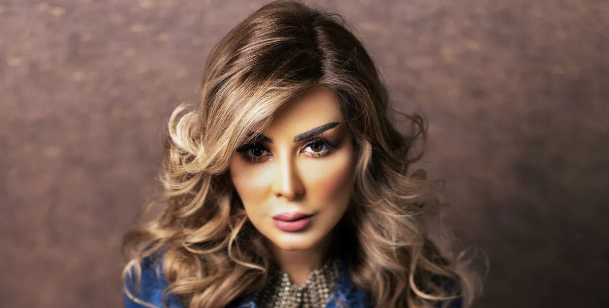 الفنانة الدكتورة نادين أكوان