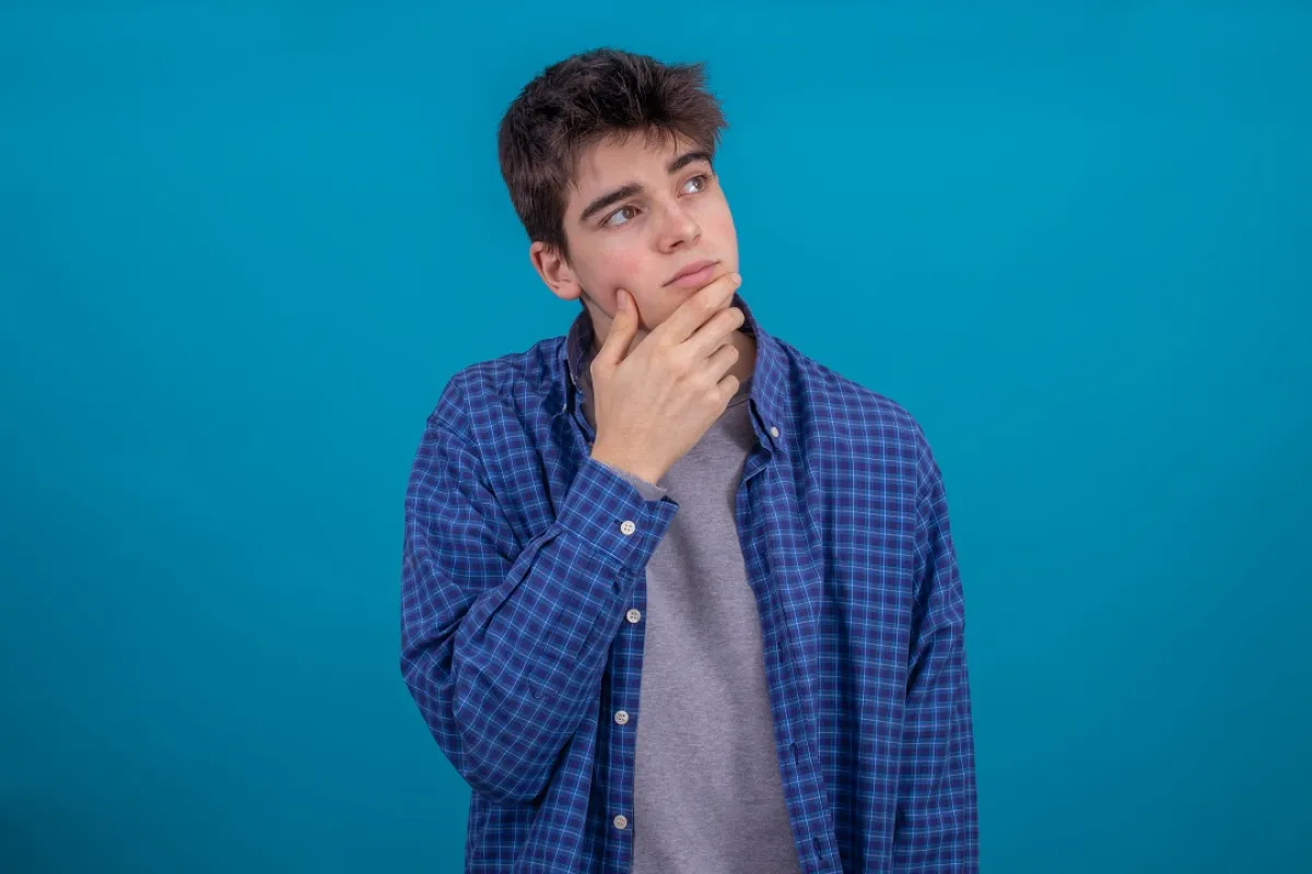 صورة لفتى مغرور