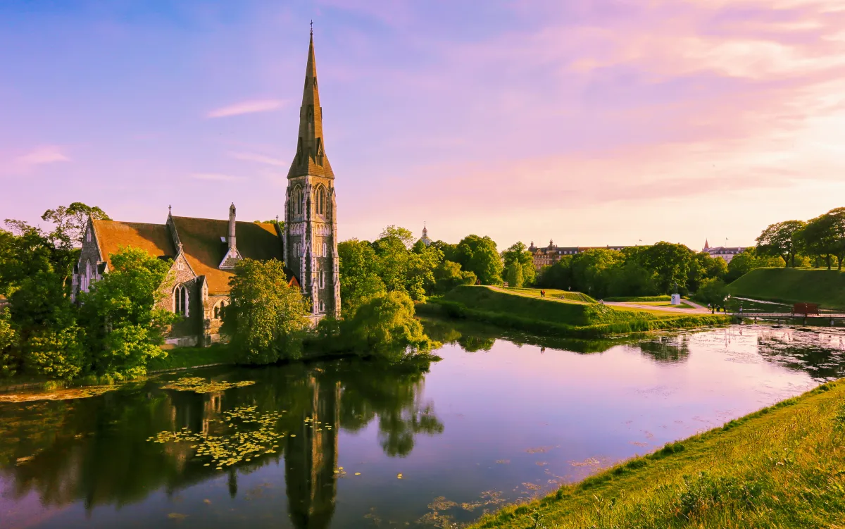 الاستمتاع بالمناظر الطبيعية في الدنمارك