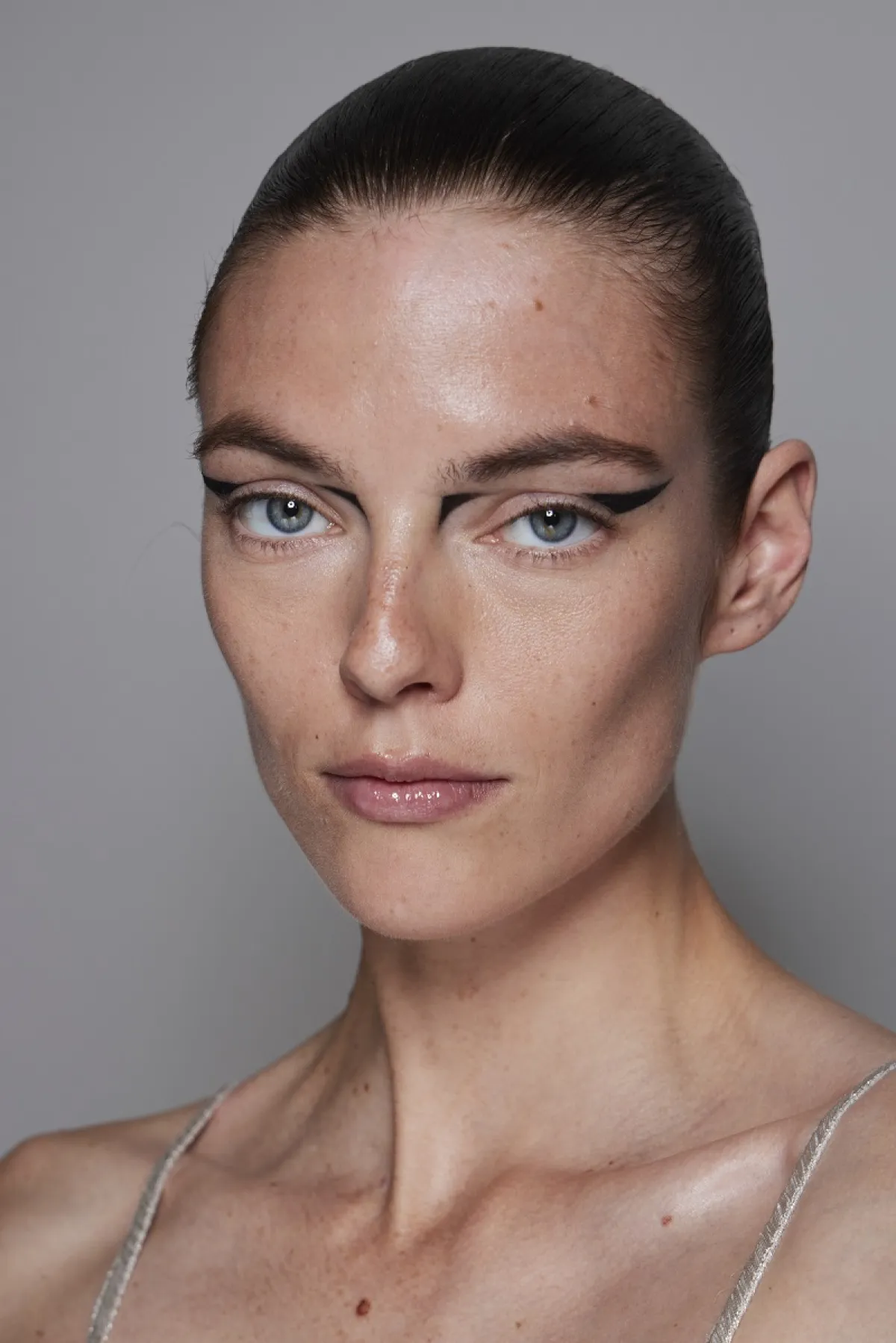 رسمات آيلاينر