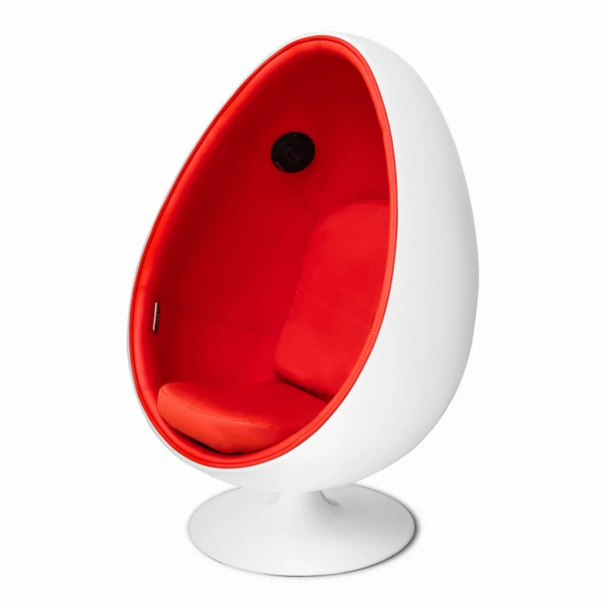 نموذج من تصميم كرسي البيضة الذي صممه هنريك ثور لارسن