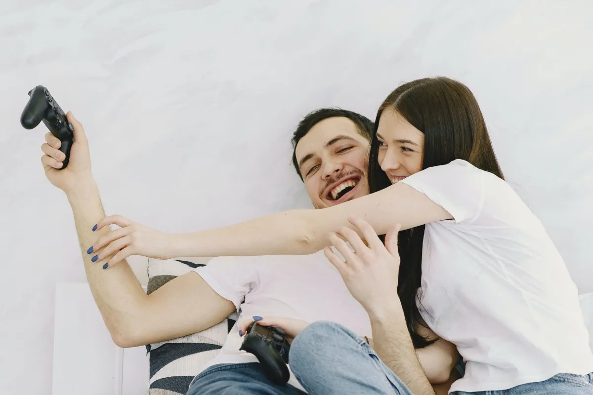 كيف أعبرعن شوقي لزوجي؟