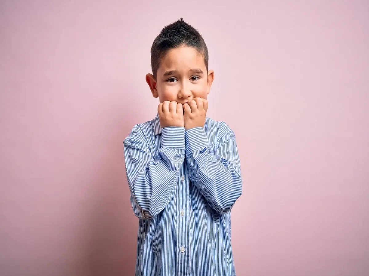 صورة لطفل خائف