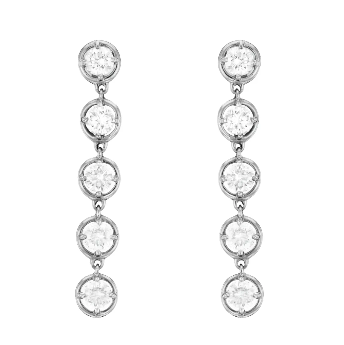 أقراط Palmyre من ماركة Van Cleef & Arpels