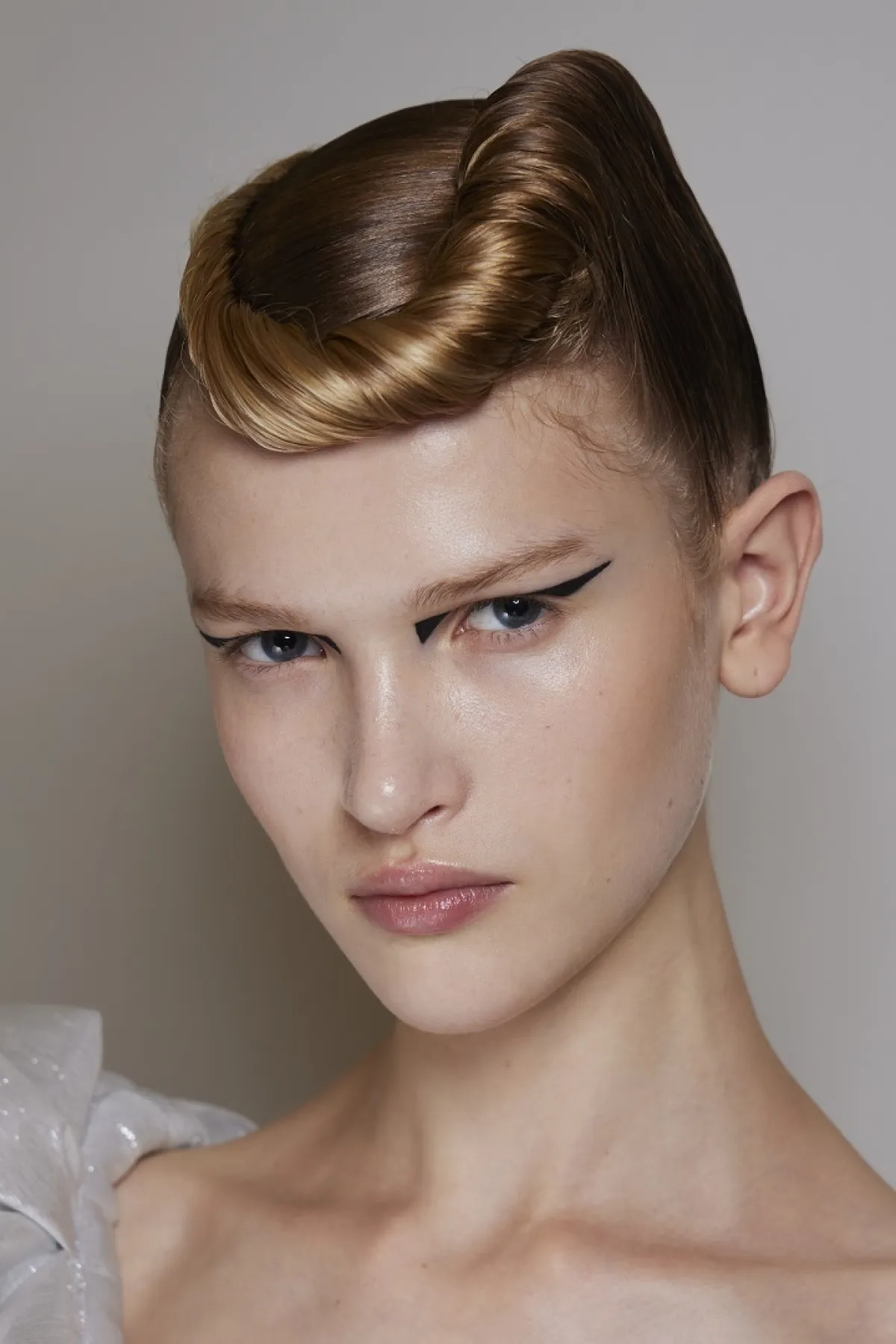 من عرض أردازي ArdAzAei