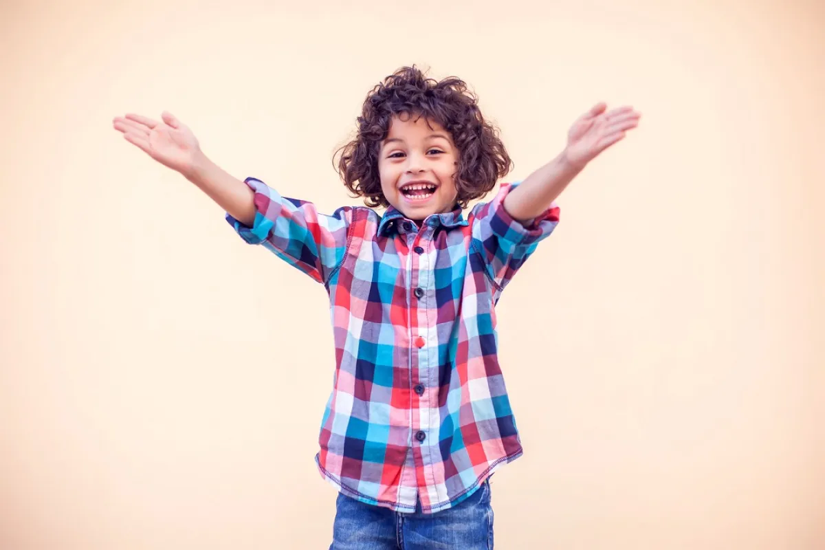 صورة لطفل سعيد