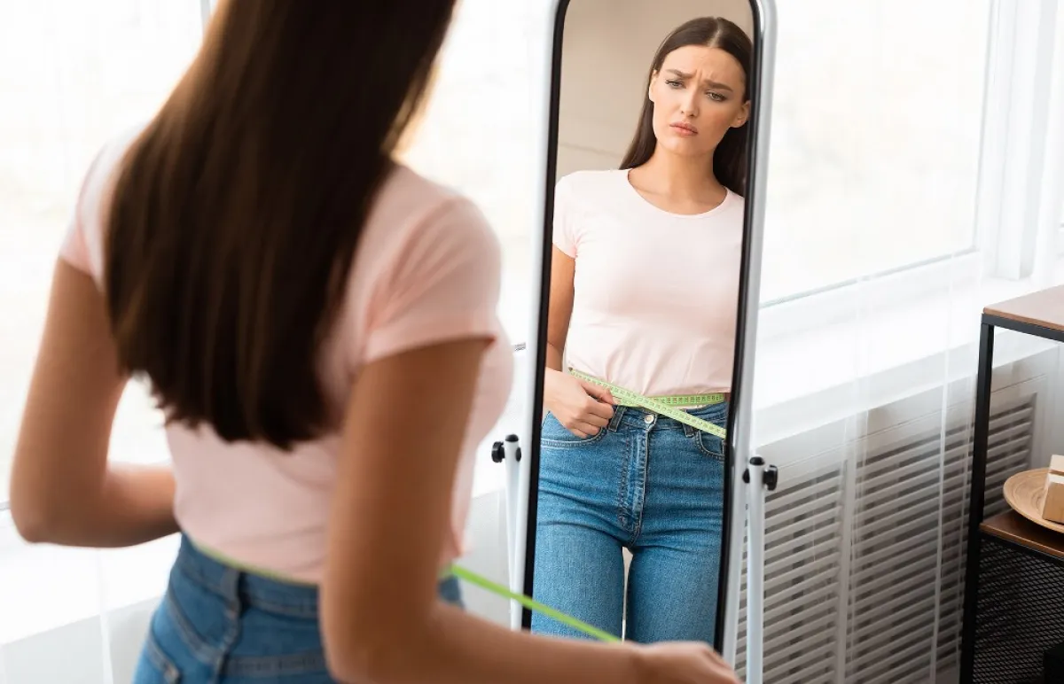 مراجعة الطبيب واختيار العلاج المناسب ( المصدر: Shuttrstock) 