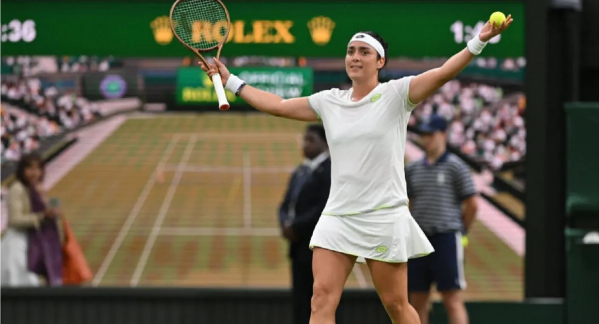 تأهل انس جابر إلى نصف نهائي ويمبلدون. الصورة من وكالة الأنباء الفرنسية