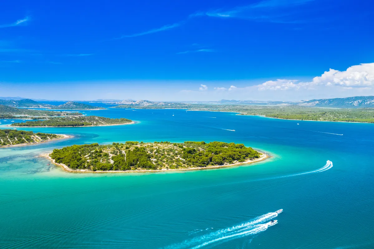 الاستمتاع بالرحلة السياحية في الجزر