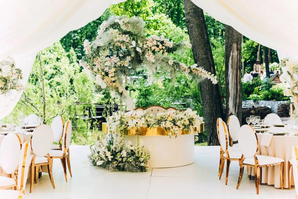 زينة حفل الزفاف