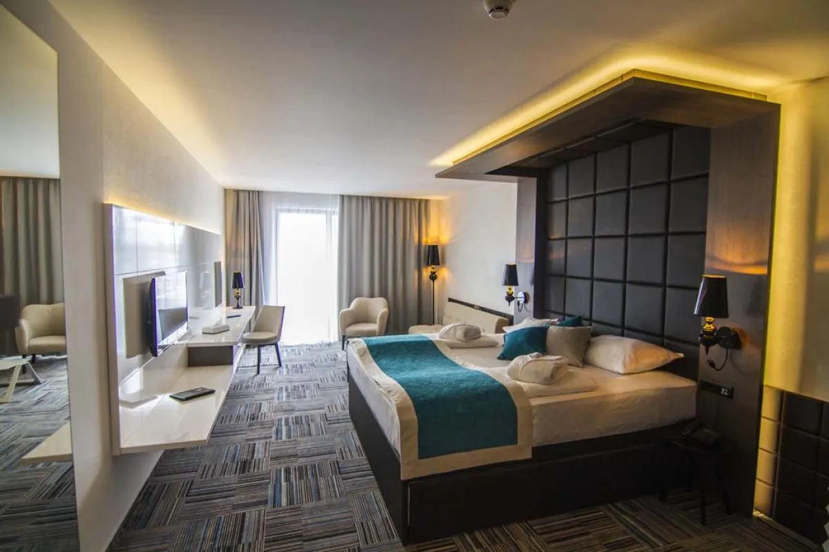 فندق ومنتجع هيلز سراييفو كونغرس آند ثيرمال سبا