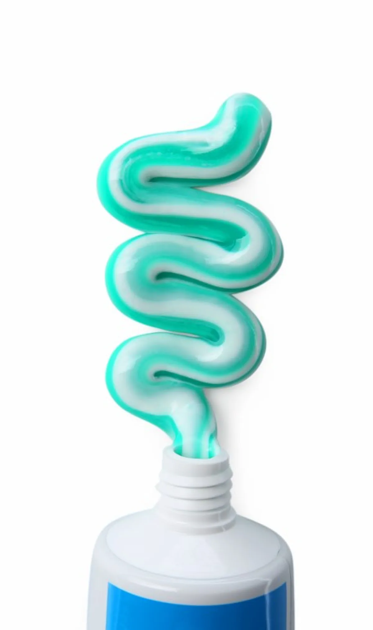 معجون الأسنان يُستخدم في تنظيف البقع