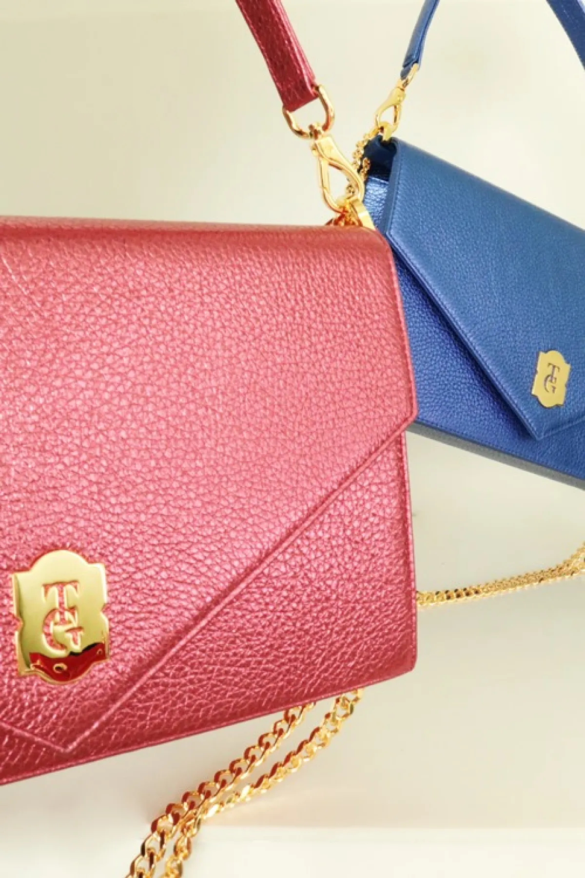 من تصميم ترايسي غزال 