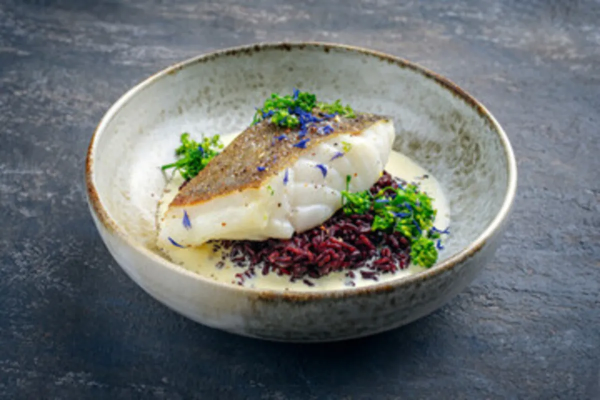 صورة لقطعه من السمك المطبوخ