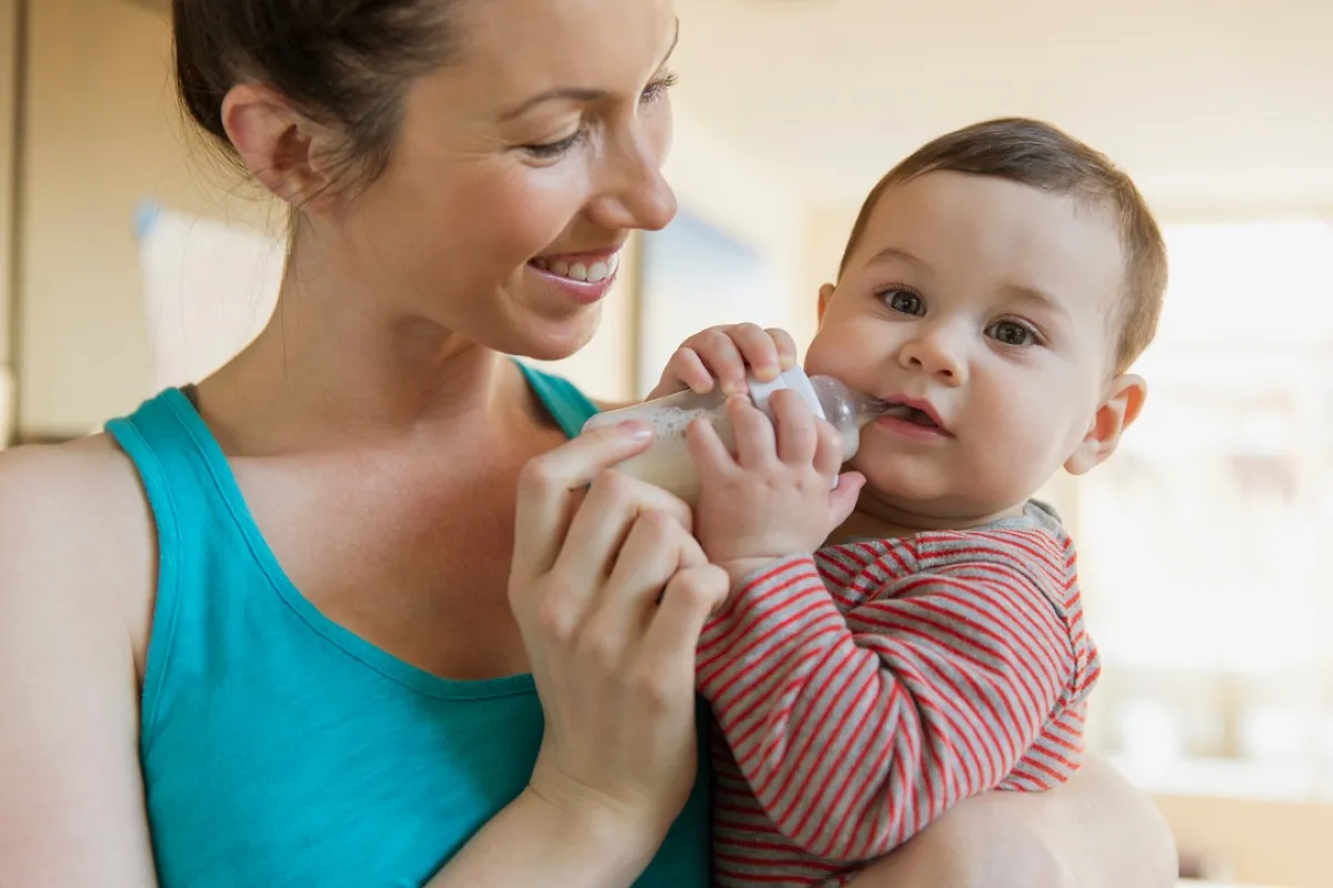 صورة لأم ورضيعها