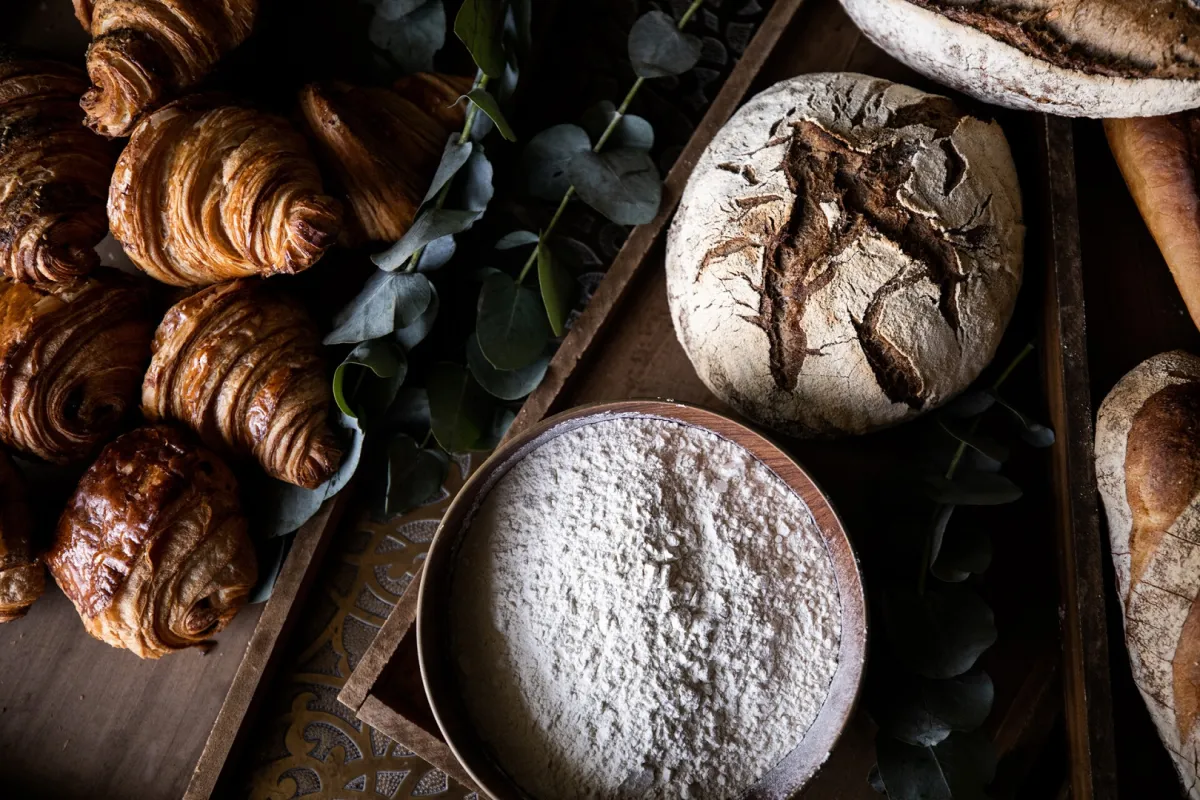  فندق فورسيزونز الرياض يفتتح مخبز إليمنتس الحرفي في ميركاتو – ڨيا رياض