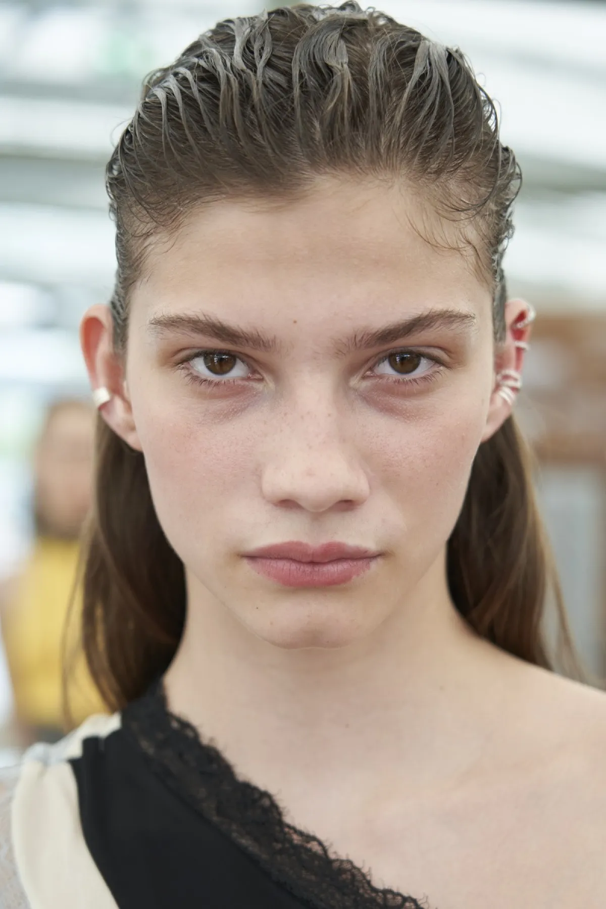 تسريحات شعر مبلل