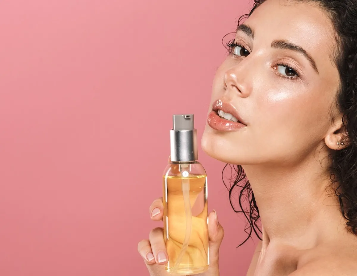 زيوت طبيعية للبشرة