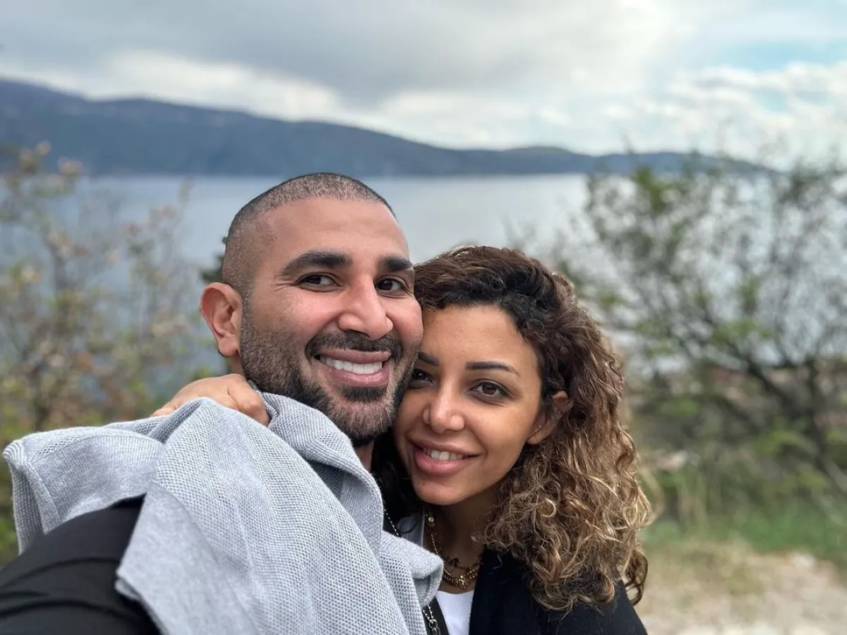 أحمد سعد وزوجته - الصورة من حسابه على انستغرام