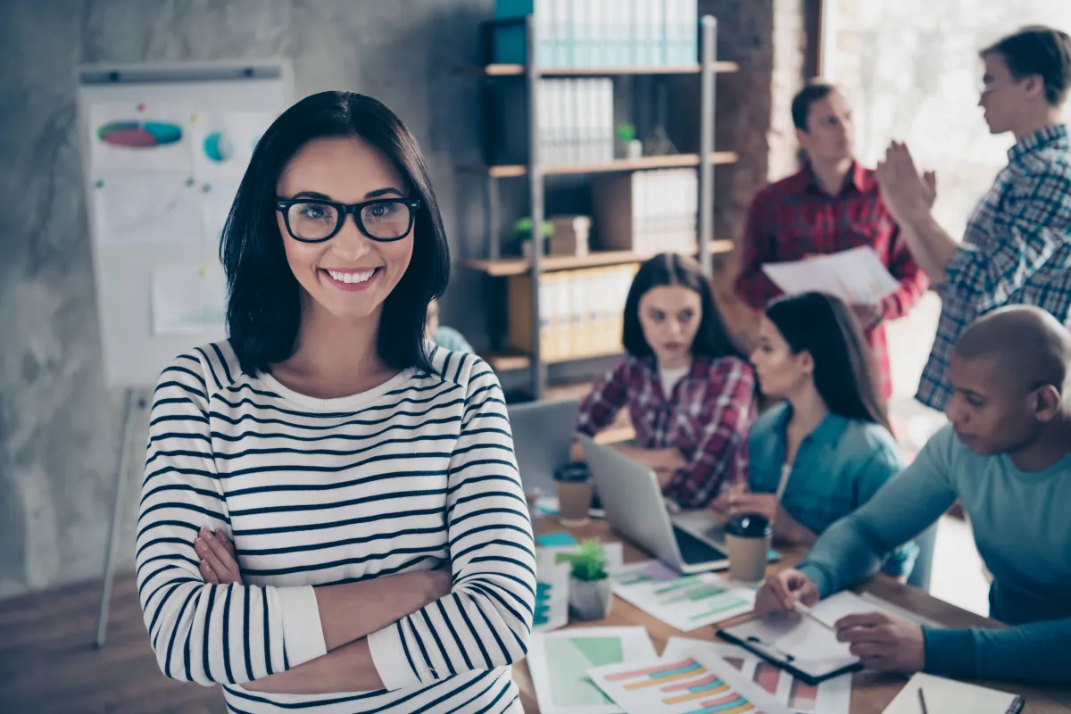 فروقات بين المستشار والخبير