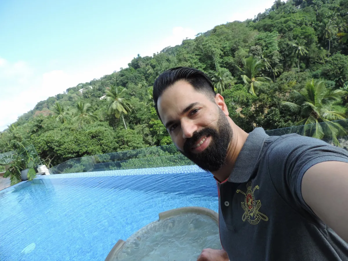  د. مهنّد علي الطالب