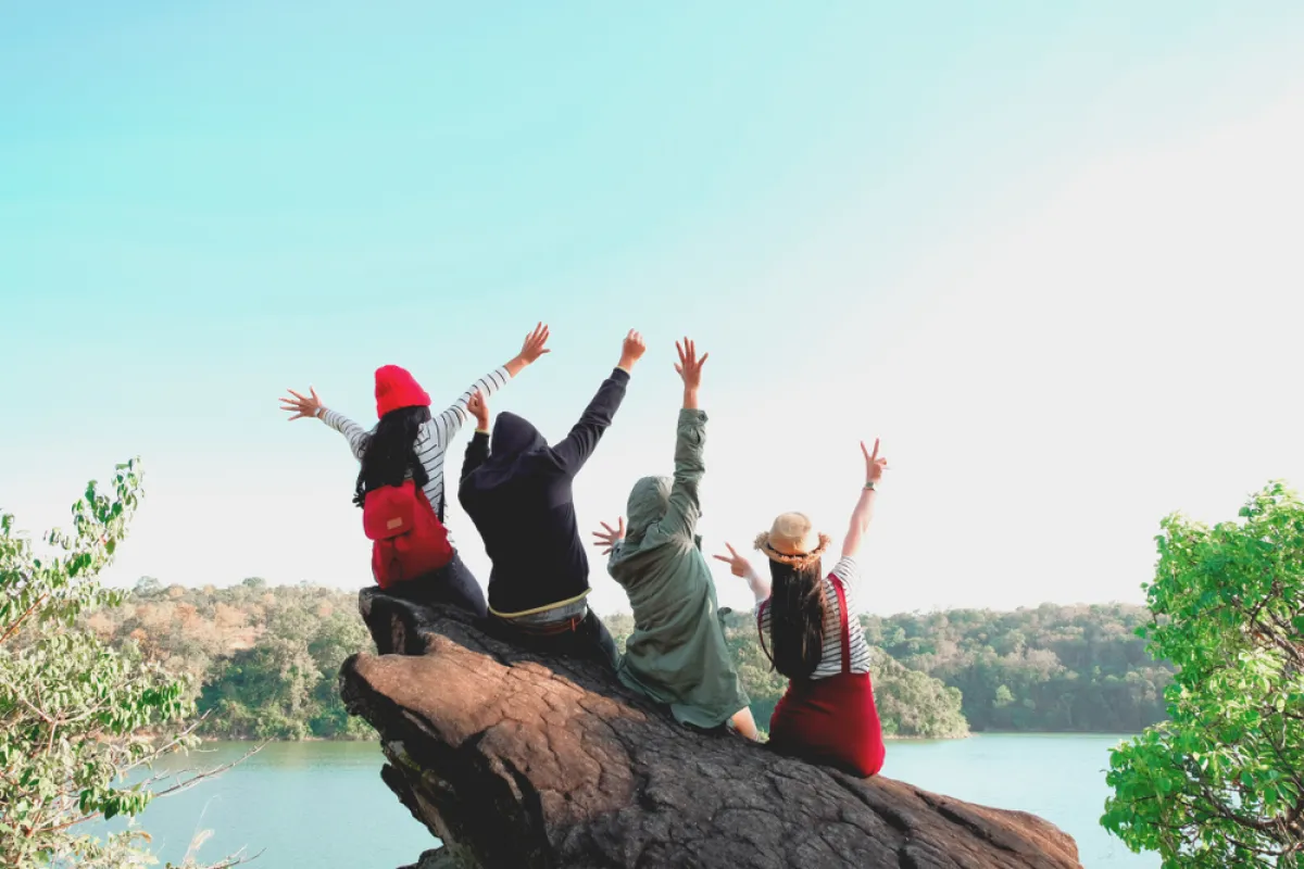 رحلات سياحية برفقة الأصدقاء  