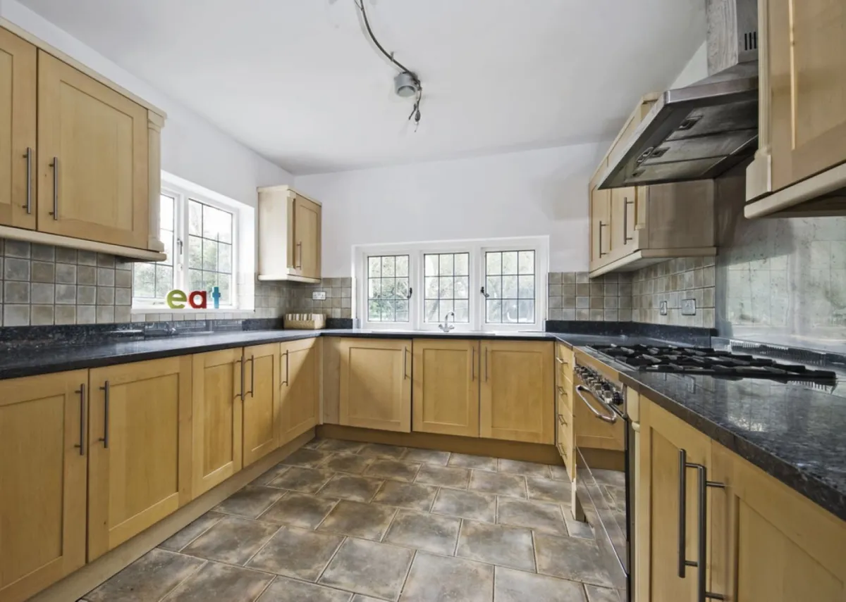 كيفية العناية بالسيراميك الخشن؟