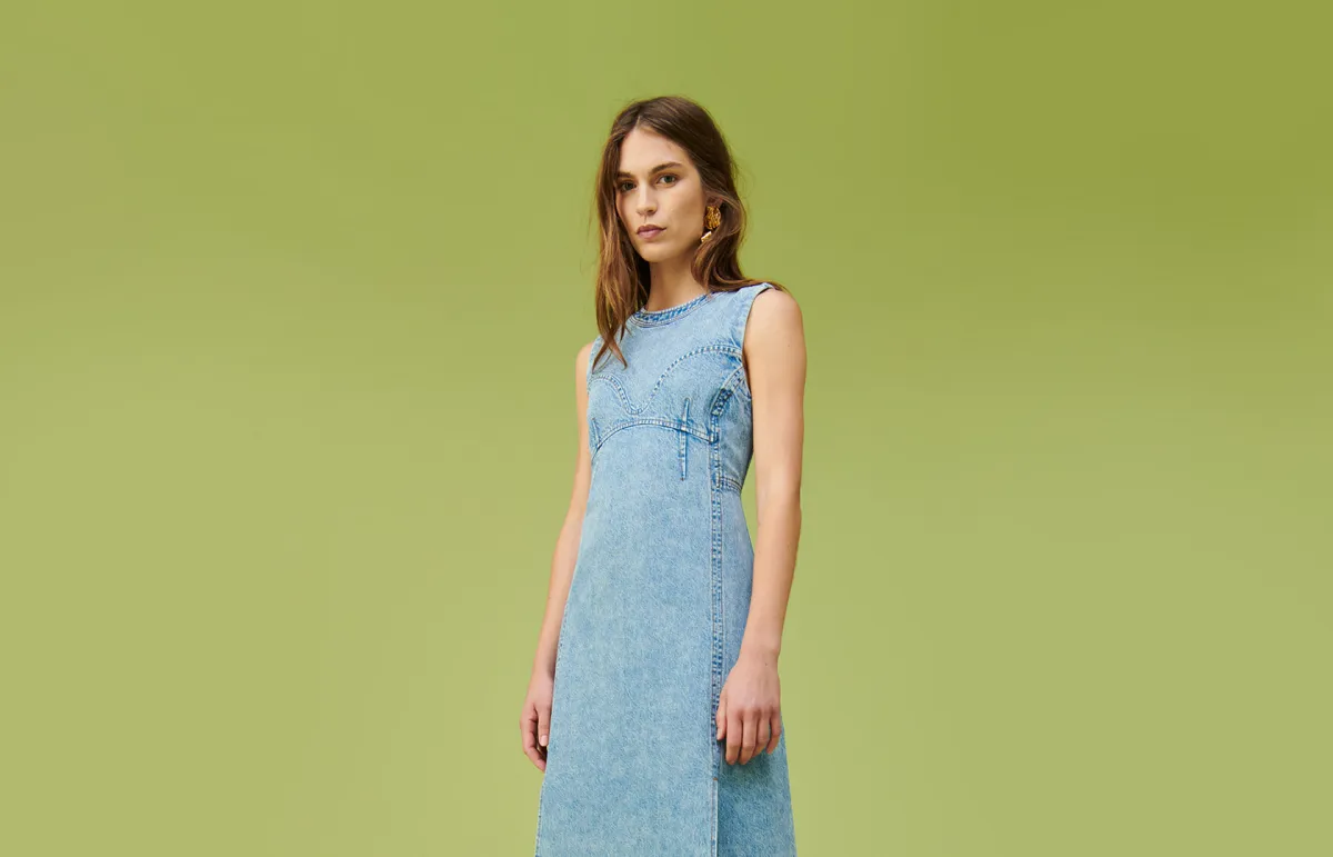 فستان من ماركة تانيا تايلور Tanya