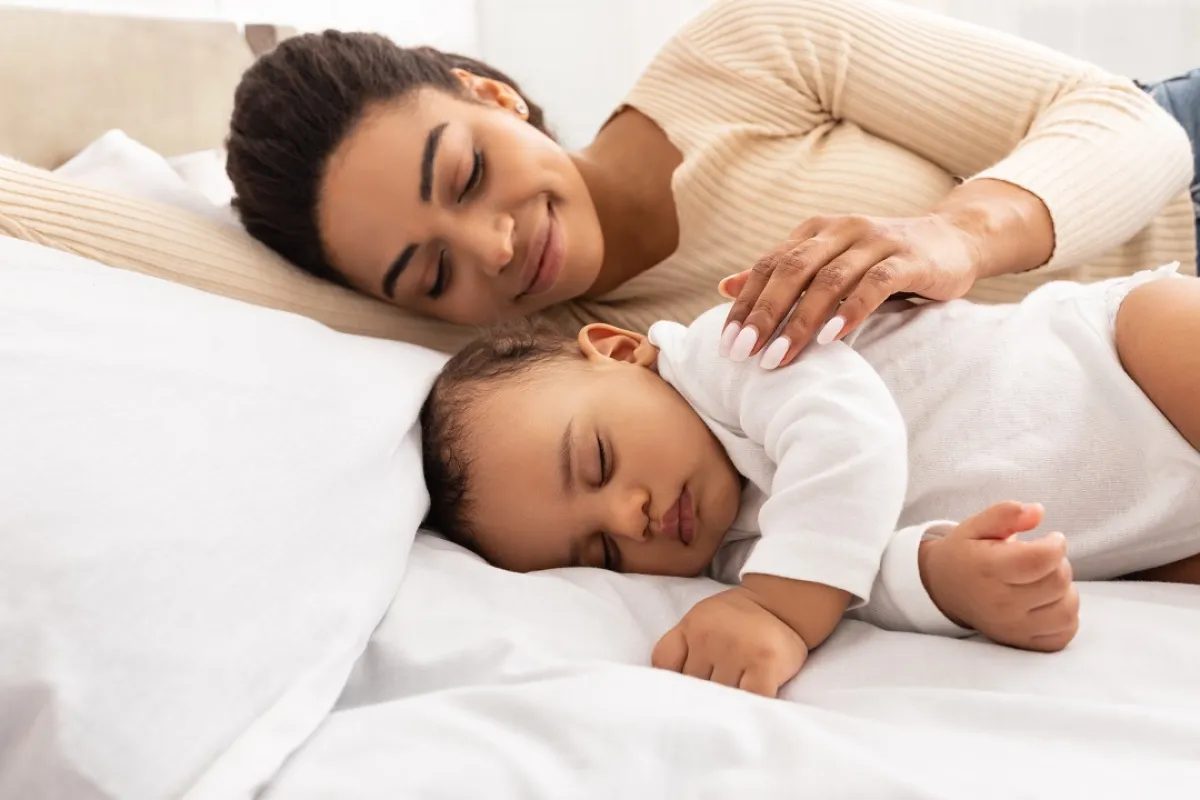 صورة لطفل نائم 