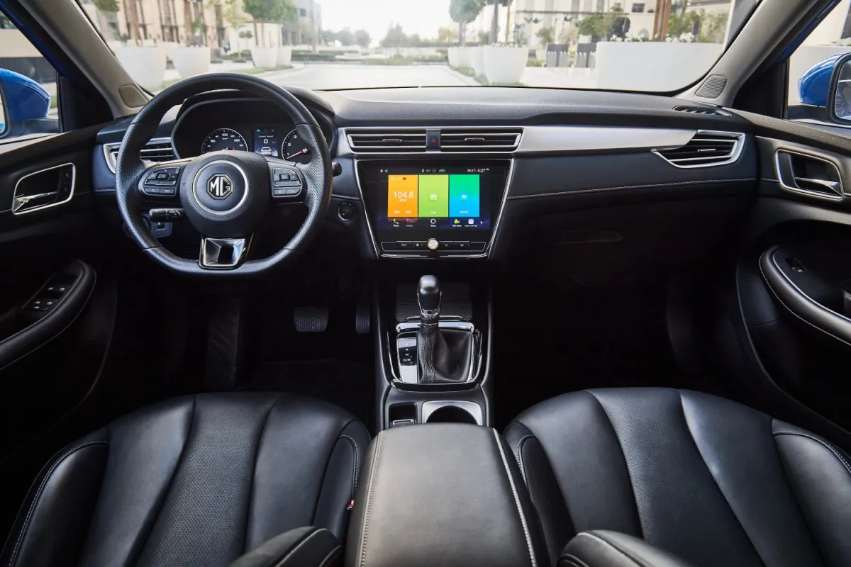 داخلية ام جي 5 موديل 2023