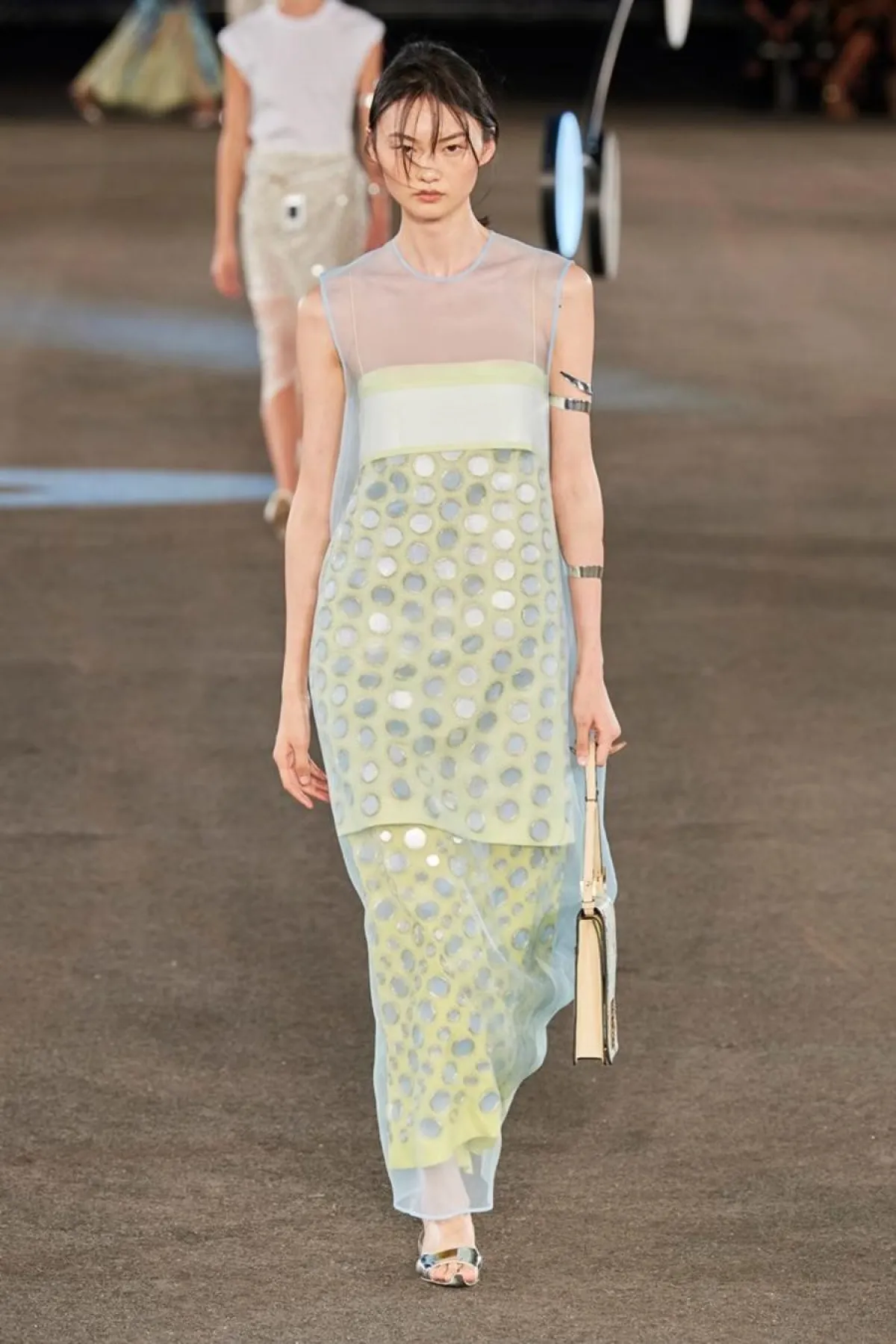 Tory Burch S23 الصورة من Launchmetrics/Spotlight@