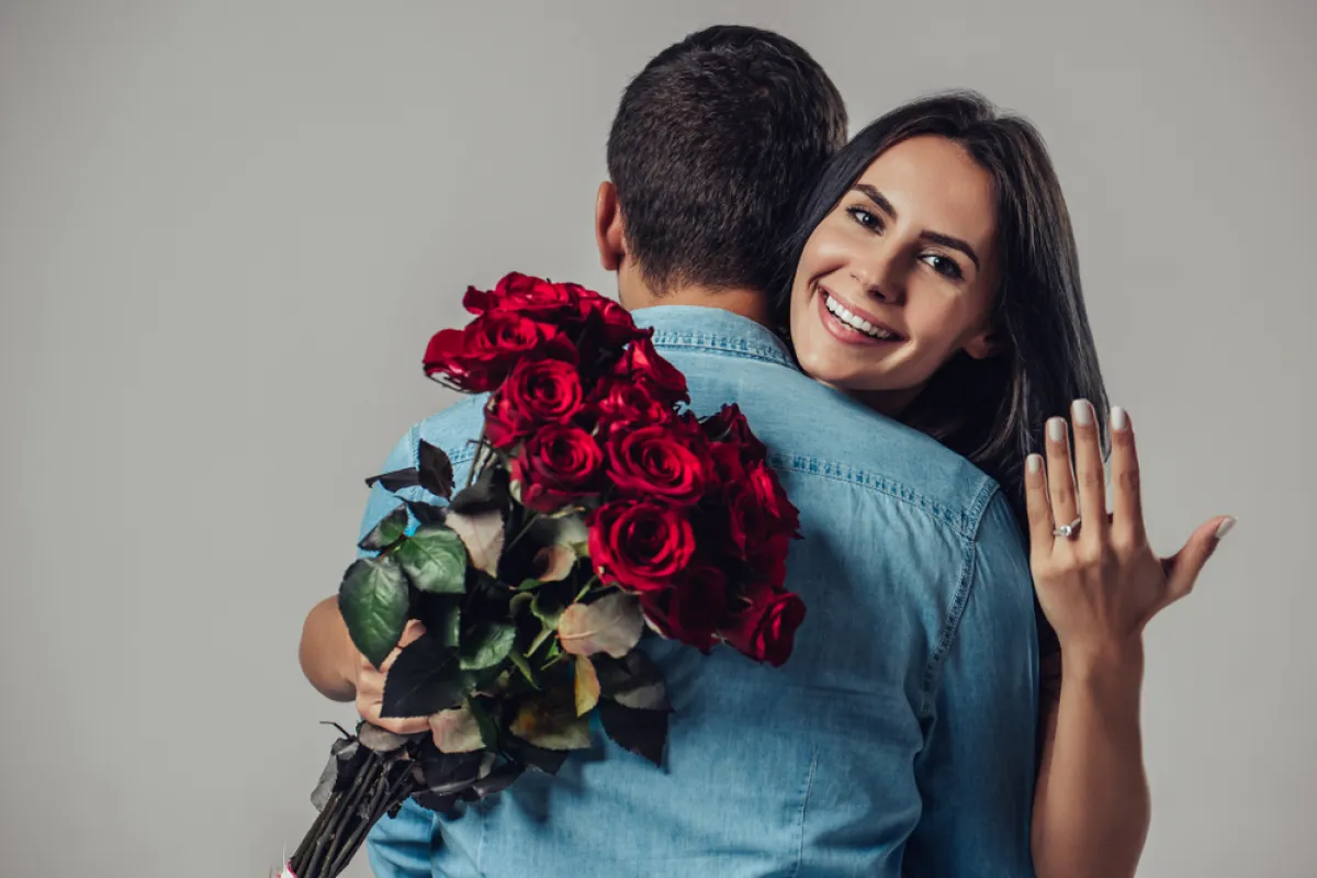 اتيكيت الخطوبة في المنزل 