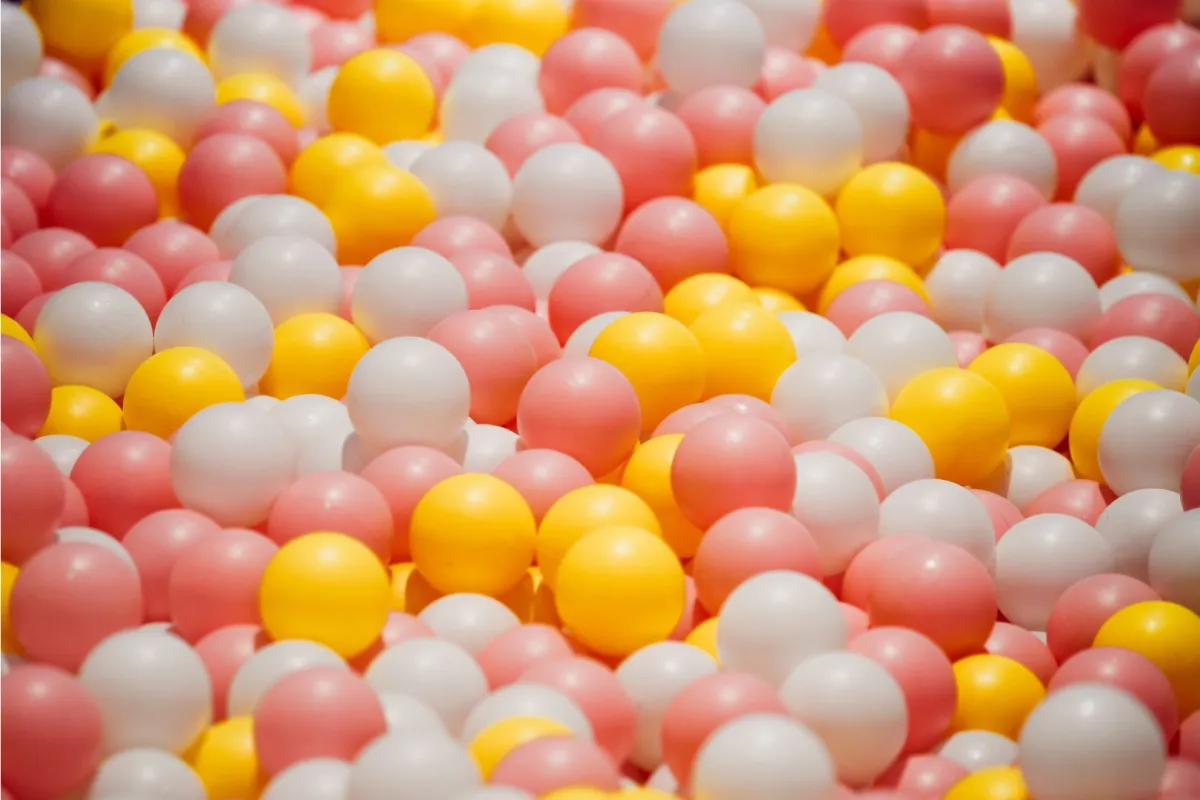 بالونات ملونة 