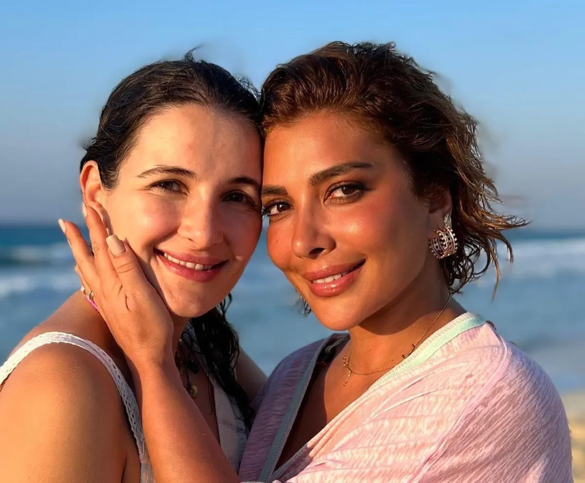 أصالة وابنتها شام الذهبي - الصورة من حساب شام على انستغرام