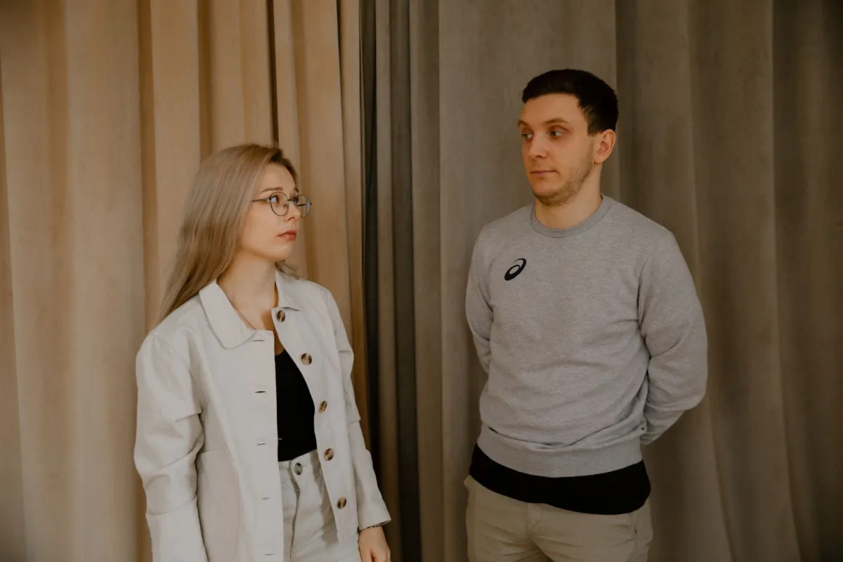 العزلة الاجتماعية بالزواج