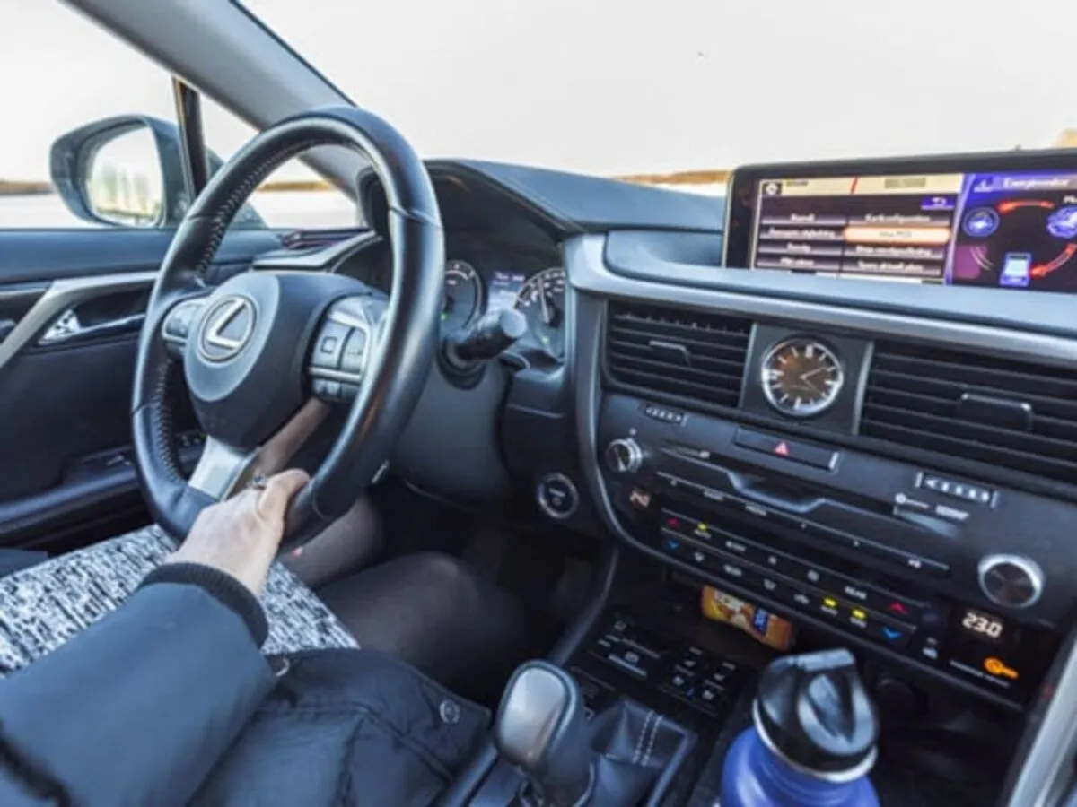 نصائح للحفاظ على تابلوه السيارة من التشقق