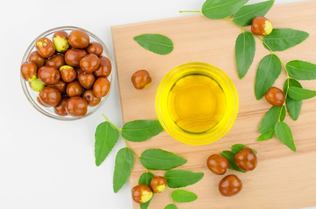 زيت الجوجوبا للشعر