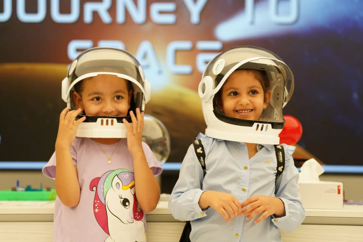 عروض علمية وترفيهية