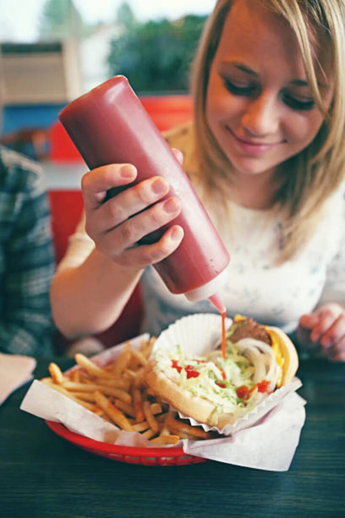 هكذا تحول "بول براون" من بائع خردة إلى مليونير بسبب "الكاتشب"