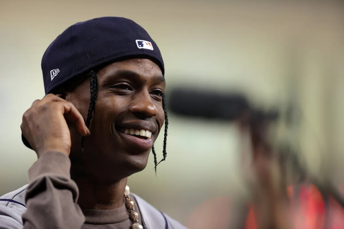 ترافيس سكوت Travis Scott (مصدر الصورة : Carmen Mandato / GETTY IMAGES NORTH AMERICA / Getty Images via AFP)